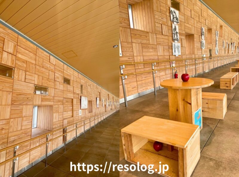 青森駅西口から改札口に向かう通路